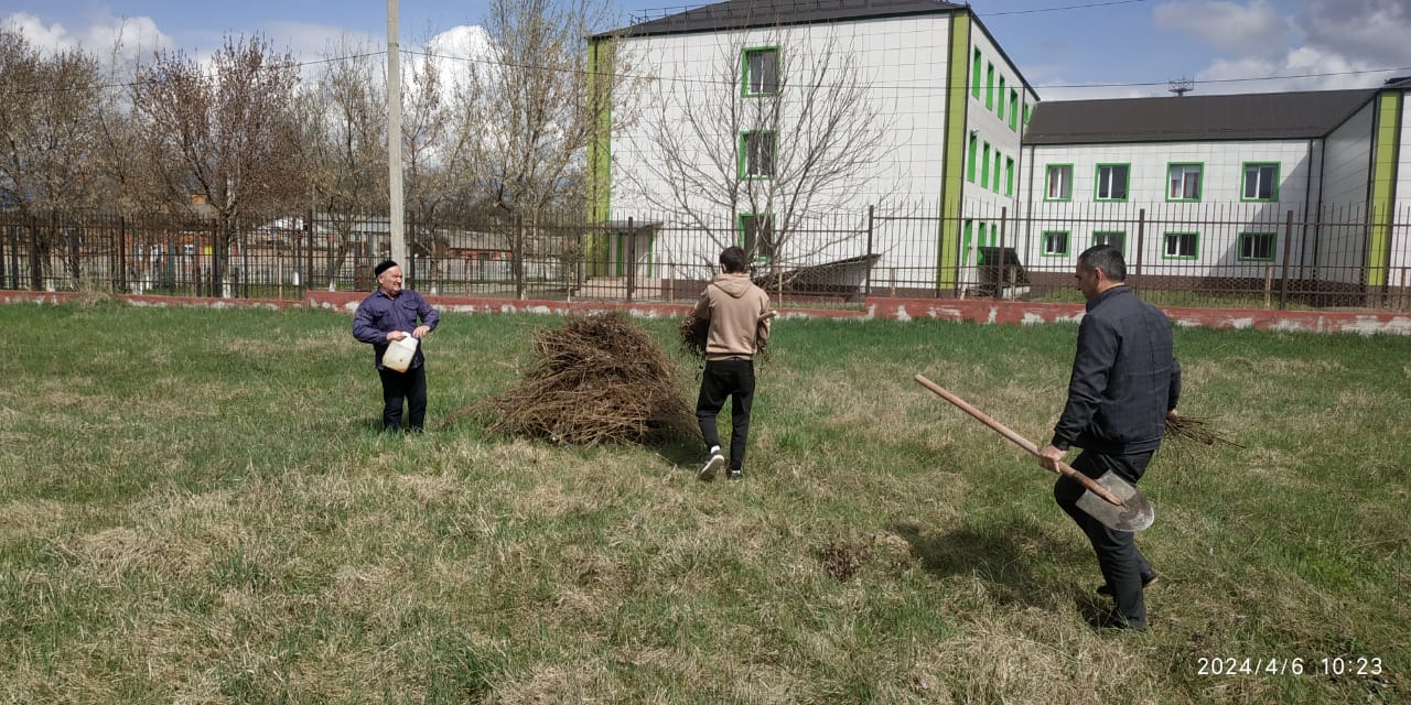 Коллектив ГФА «Магас» провел субботник по очистке и благоустройству территории ДК с.п.Экажево.